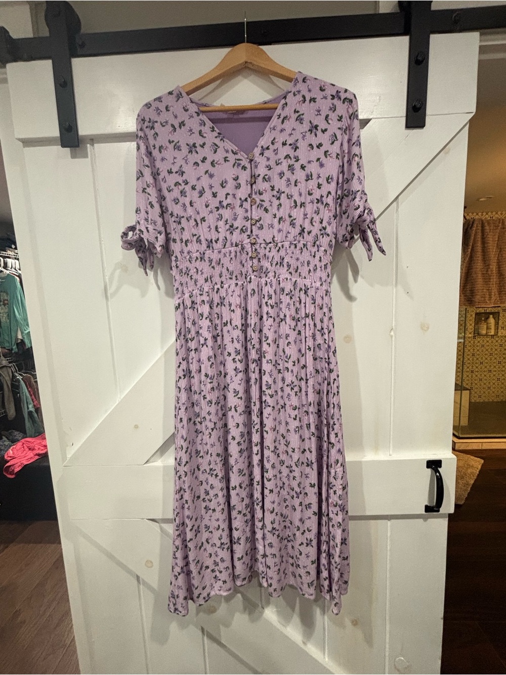 Women’s Lavender Floral Tie-Sleeve Dress
